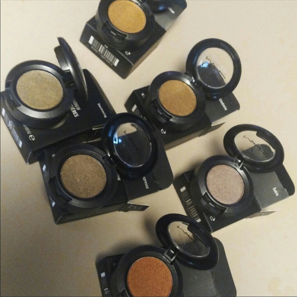 MAC Cosmetics - Picture 4 of 8